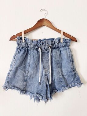 Kensie Blue Washed Denim Paperbag Shorts size 4